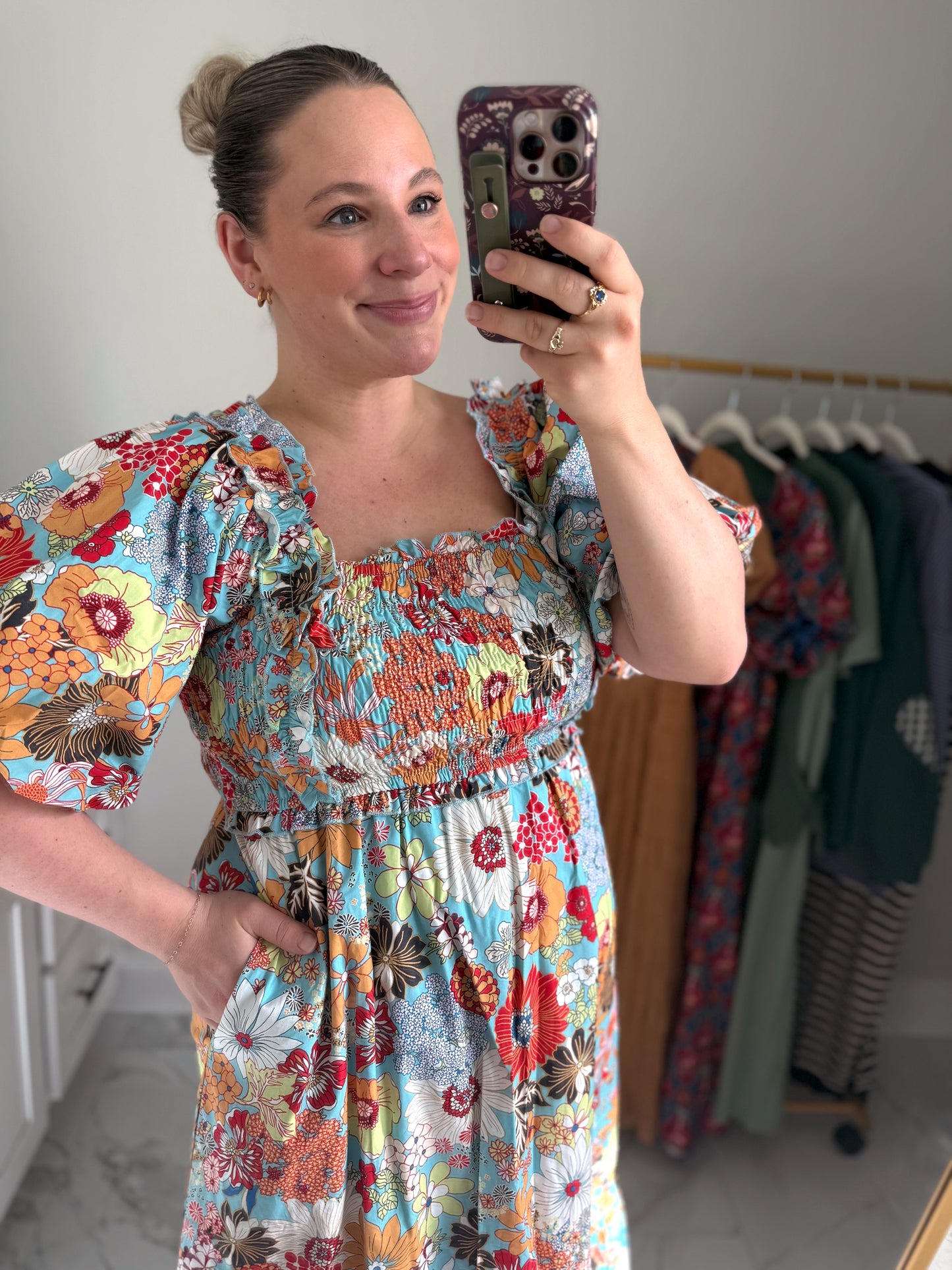 The Izzy Vintage Flower Midi Dress